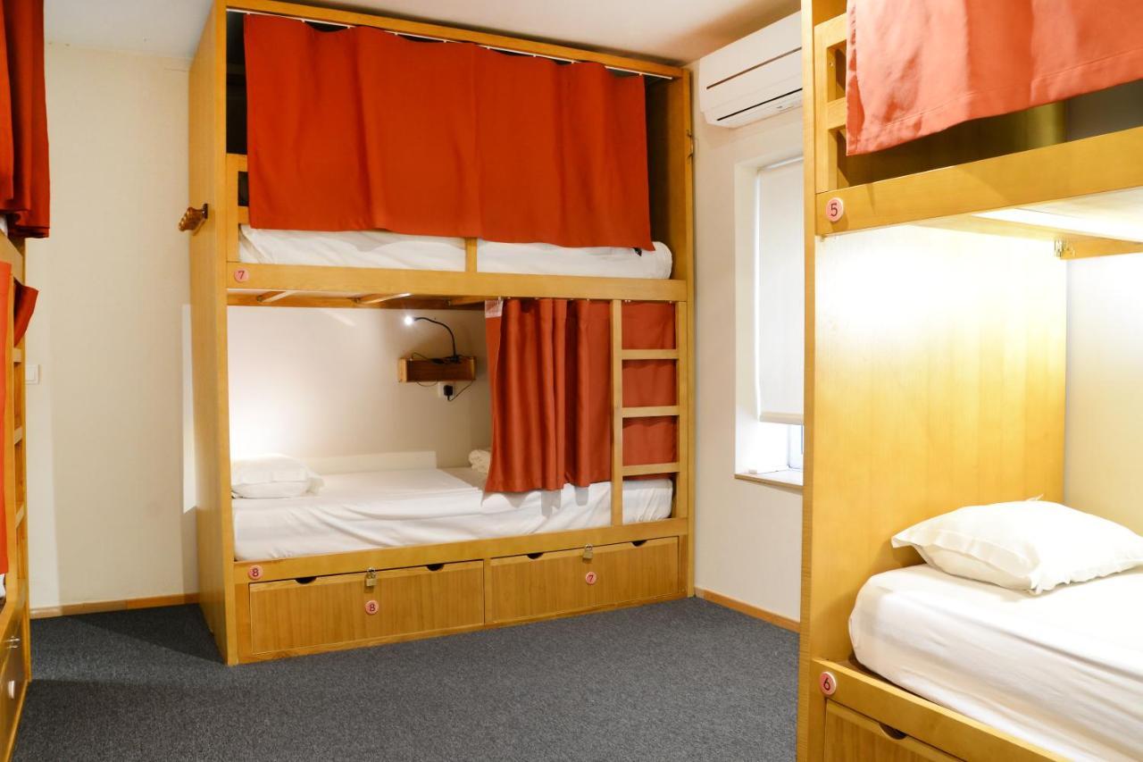 Peach Hostel & Suites OOporto Exteriör bild