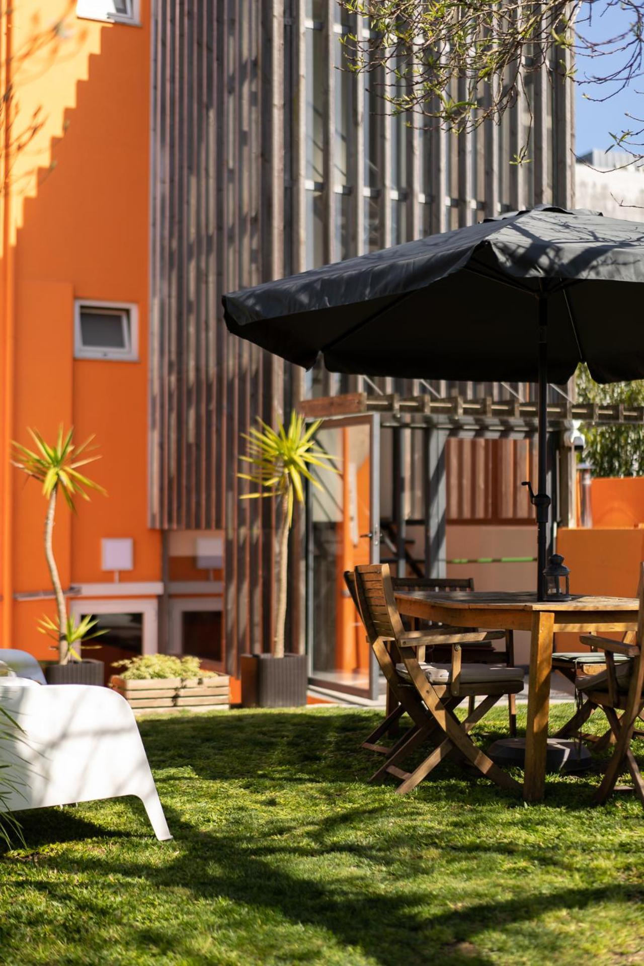 Peach Hostel & Suites OOporto Exteriör bild
